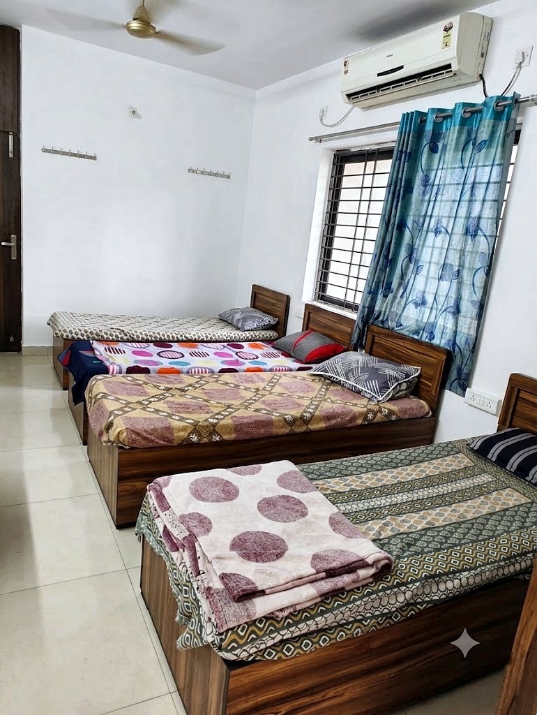 4 sharing room at Shivam PG, boys PG in Bopal, Ahmedabad