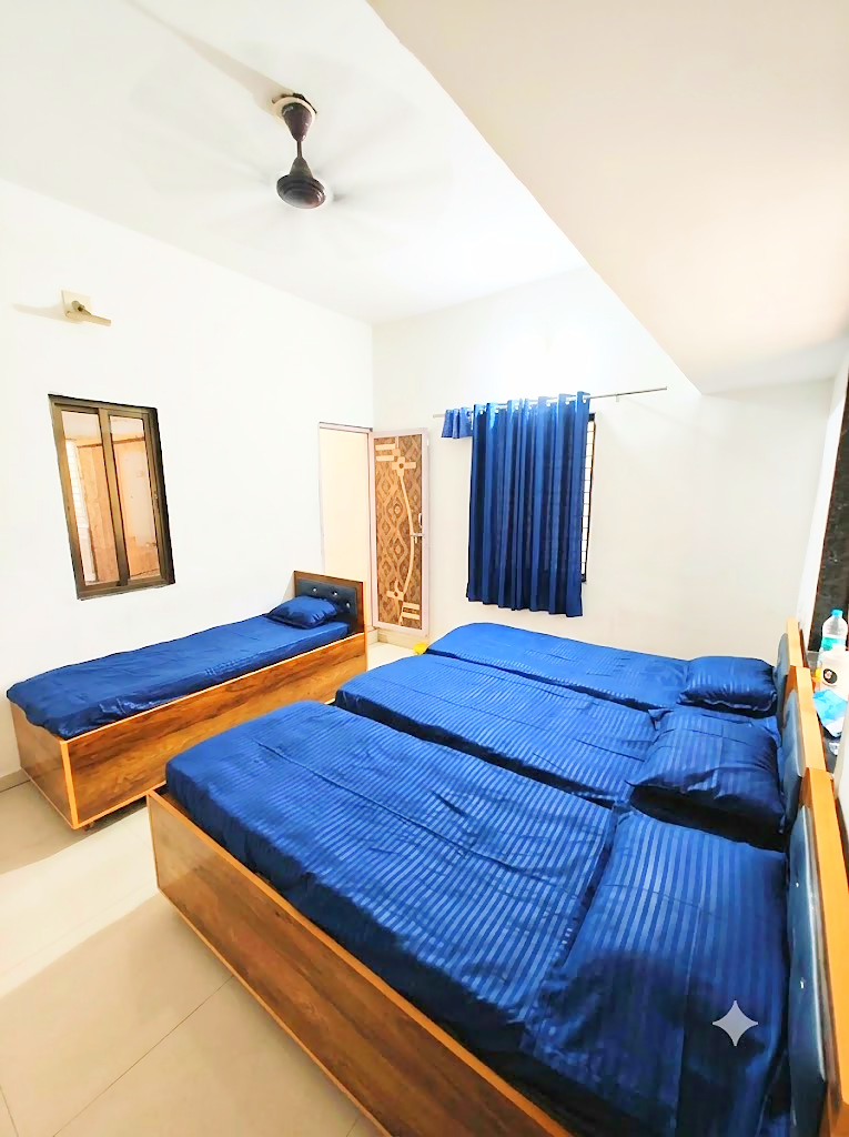 4 sharing room at Shivam PG, boys PG in Prahlad Nagar, Ahmedabad