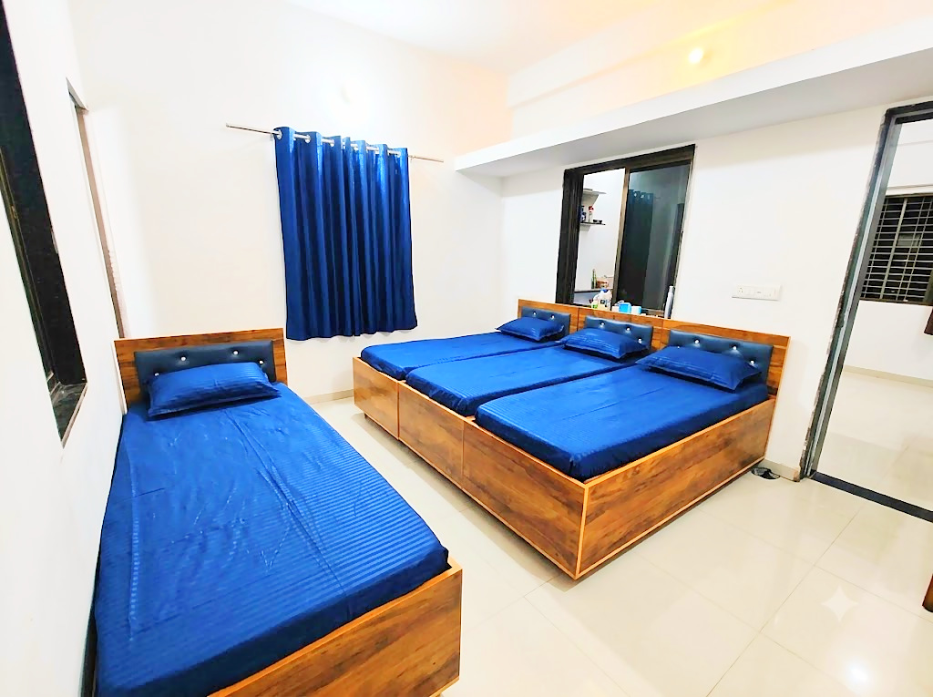4 sharing room at Shivam PG, boys PG in Prahlad Nagar, Ahmedabad