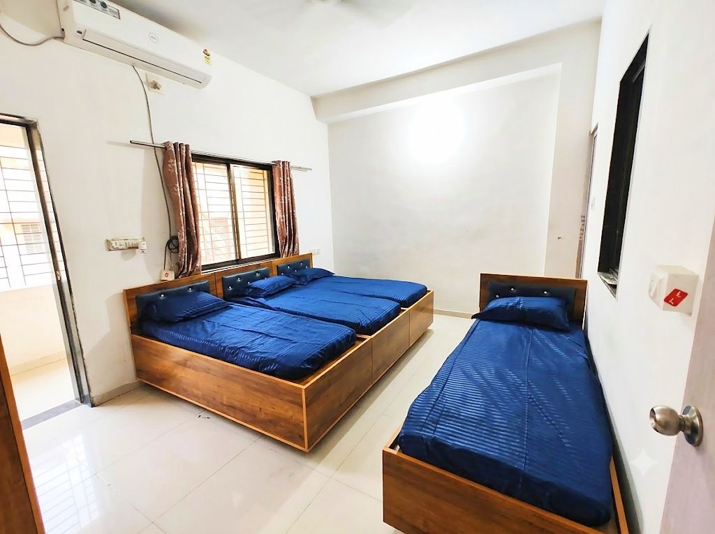 4 sharing room at Shivam PG, boys PG in Prahlad Nagar, Ahmedabad