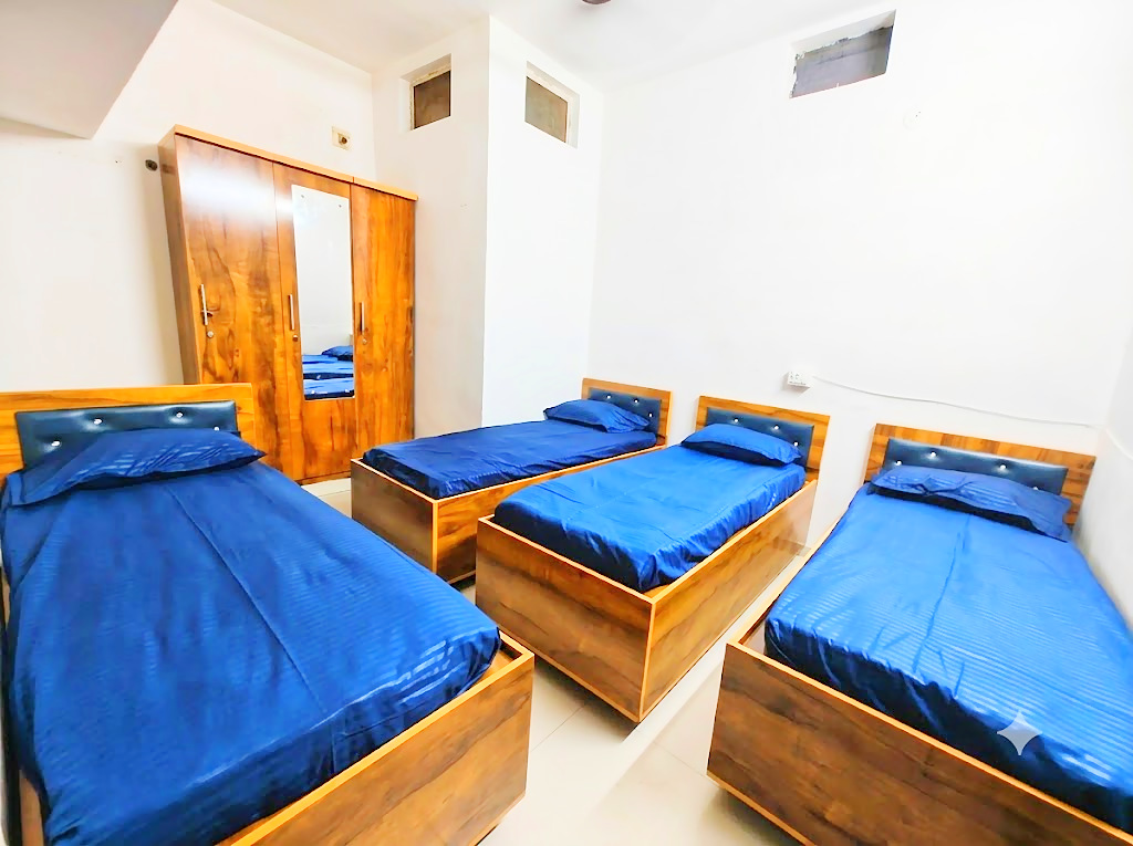 4 sharing room at Shivam PG, boys PG in Prahlad Nagar, Ahmedabad