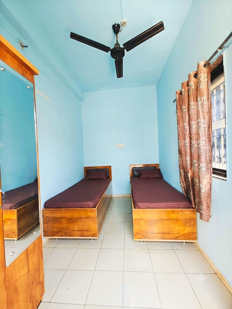 2 sharing room at Shivam PG, boys PG in Prahlad Nagar, Ahmedabad